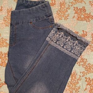 Slimsation By Multiples Comfortable Pull On Crop ankle Jeans with Fringed Hem